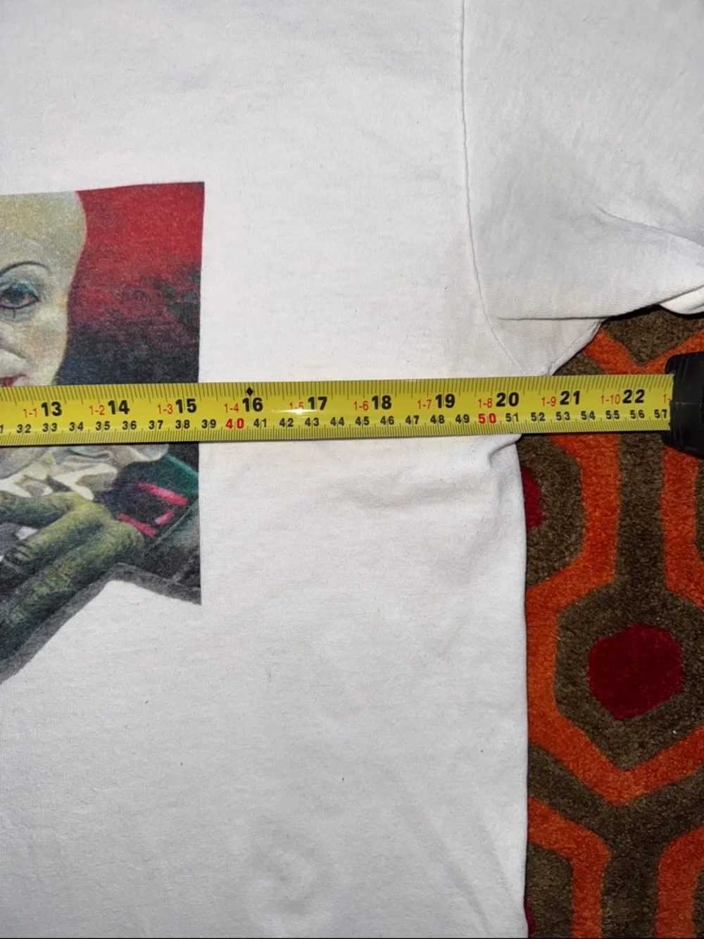 MAKE OFFER! Stephen King's IT Pennywise the Clown Gildan Crewneck Tee t-shirt M - Picture 4 of 4